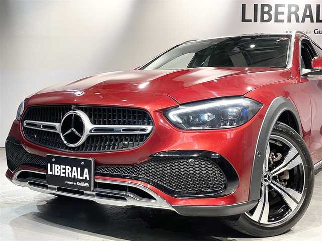 メルセデス・ベンツ Ｃ２２０ｄ 4マチック オールテレイン 道央・札幌 2022(令4)年 1.8万km ヒヤシンスレッド レザーエクスクルーシブパッケージ/・パノラミックスライディングルーフ/・本革シート/アバンギャルドラインエクステリア/アバンギャルドラインインテリア/レーダーセーフティパッケージ/・アクティブディスタンスアシストディストロニック/・アクティブステアリングアシスト/・アクティブレーンキーピングアシスト/・PRE-SAFEインパルスサイド/360°カメラシステム/アクティブパーキングアシスト/DIGITALライト(ウルトラハイビーム付)/アダプティブハイビームアシストプラス/トラフィックサインアシスト/本革巻ステアリング/アンビエントライトプレミアム/EASY-PACK自動開閉テールゲート/メモリー付パワーシート(D/N)/電動ランバーサポート(D/N)/シートヒーター(D/N)/ヘッドアップディスプレイ/ワイヤレスチャージング/TVチューナー/AppleCarPlay/AndroidAuto/純正ドライブレコーダー