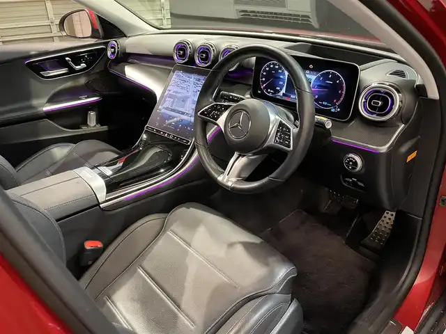 メルセデス・ベンツ Ｃ２２０ｄ 4マチック オールテレイン 道央・札幌 2022(令4)年 1.8万km ヒヤシンスレッド レザーエクスクルーシブパッケージ/・パノラミックスライディングルーフ/・本革シート/アバンギャルドラインエクステリア/アバンギャルドラインインテリア/レーダーセーフティパッケージ/・アクティブディスタンスアシストディストロニック/・アクティブステアリングアシスト/・アクティブレーンキーピングアシスト/・PRE-SAFEインパルスサイド/360°カメラシステム/アクティブパーキングアシスト/DIGITALライト(ウルトラハイビーム付)/アダプティブハイビームアシストプラス/トラフィックサインアシスト/本革巻ステアリング/アンビエントライトプレミアム/EASY-PACK自動開閉テールゲート/メモリー付パワーシート(D/N)/電動ランバーサポート(D/N)/シートヒーター(D/N)/ヘッドアップディスプレイ/ワイヤレスチャージング/TVチューナー/AppleCarPlay/AndroidAuto/純正ドライブレコーダー