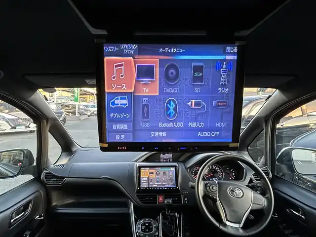 トヨタ ヴォクシー ZS 煌Ⅲ 福岡県 2020(令2)年 3.7万km ブラック 社外SDナビ(ワンセグ/CD/DVD/HDMI/USB/Bluetooth) バックカメラ クルーズコントロール プリクラッシュセーフティ レーンキープアシスト 前後クリアランスソナー LEDヘッドライト＆フォグランプ オートライト オートマチックハイビーム ETC フリップダウンモニター 前後ドライブレコーダー 純正16インチアルミホイール 両側パワースライド