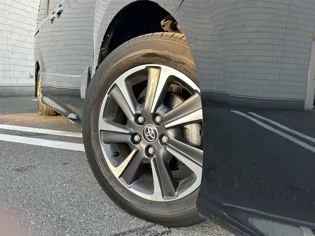 トヨタ ヴォクシー ZS 煌Ⅲ 福岡県 2020(令2)年 3.7万km ブラック 社外SDナビ(ワンセグ/CD/DVD/HDMI/USB/Bluetooth) バックカメラ クルーズコントロール プリクラッシュセーフティ レーンキープアシスト 前後クリアランスソナー LEDヘッドライト＆フォグランプ オートライト オートマチックハイビーム ETC フリップダウンモニター 前後ドライブレコーダー 純正16インチアルミホイール 両側パワースライド