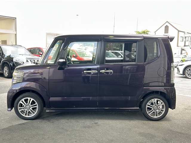 ホンダ Ｎ ＢＯＸ カスタム G Lパッケージ 京都府 2015(平27)年 7.5万km プレミアムベルベットパープル・パール 純正ＳＤナビ　/電動スライドドア　/バックカメラ　/スマートキー　/ウィンカーミラー　/アイドリングストップフォグライト　/Wエアバック　/オートライト　/横滑り防止装置/純正フロアマット/ミュージックプレイヤー接続/ミュージックサーバー/AACエアコン/CD/Bluetooth接続