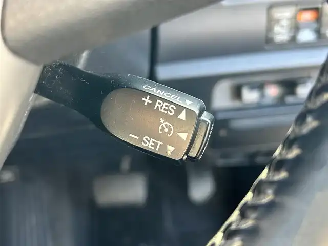 トヨタ エスクァイア Gi 島根県 2015(平27)年 10.3万km スパークリングブラックパールクリスタルシャイン 社外ナビ　/ワンセグＴＶ　/ＤＶＤ再生　/Ｂｌｕｅｔｏｏｔｈオーディオ　/バックカメラ　/ＥＴＣ　/両側パワースライドドア　/横滑り防止装置　/クルーズコントロール /前席シートヒーター /リアサーキュレーター /アイドリングストップ/純正LEDヘッドライト /純正フロアマット /ISOFIX