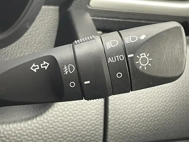 トヨタ ルーミー カスタムG－T 茨城県 2022(令4)年 1.8万km プラムブラウンパールクリスタルシャイン 社外9型ナビ/バックカメラ/フルセグ/衝突被害軽減ブレーキ/車線逸脱抑制装置/レーダークルーズコントロール/オートマチックハイビーム/クリアランスソナー/両側電動スライドドア/ETC/ドラレコ/シートヒーター/純正15インチAW/LEDヘッドライト/スマートキー