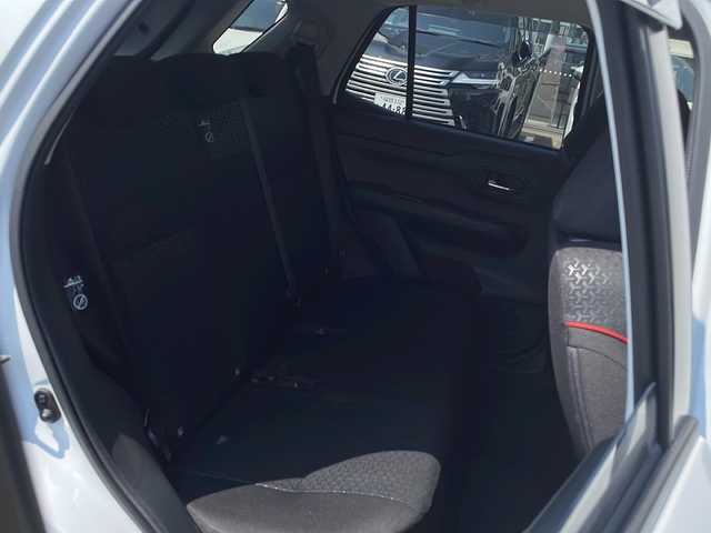 トヨタ ライズ G 福岡県 2023(令5)年 1.7万km シャイニングホワイトパール ワンオーナー/純正ナビ（Bluetooth・フルセグTV）/社外カメラ（バック）/USB入力端子/コーナーセンサー（前後）/エアバッグ（運転席・助手席・サイド）/MTモード付AT/純正フロアマット/布系シート/純正アルミホイール/アイドリングストップ/ABS/横滑り防止装置/衝突軽減システム/盗難防止装置/LEDオートライト/プッシュスタート/パワーウィンドウ/スペアキー/スマートキー/保証書/取扱説明書