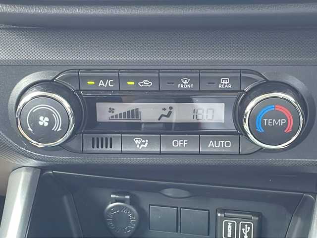 トヨタ ライズ G 福岡県 2023(令5)年 1.7万km シャイニングホワイトパール ワンオーナー/純正ナビ（Bluetooth・フルセグTV）/社外カメラ（バック）/USB入力端子/コーナーセンサー（前後）/エアバッグ（運転席・助手席・サイド）/MTモード付AT/純正フロアマット/布系シート/純正アルミホイール/アイドリングストップ/ABS/横滑り防止装置/衝突軽減システム/盗難防止装置/LEDオートライト/プッシュスタート/パワーウィンドウ/スペアキー/スマートキー/保証書/取扱説明書