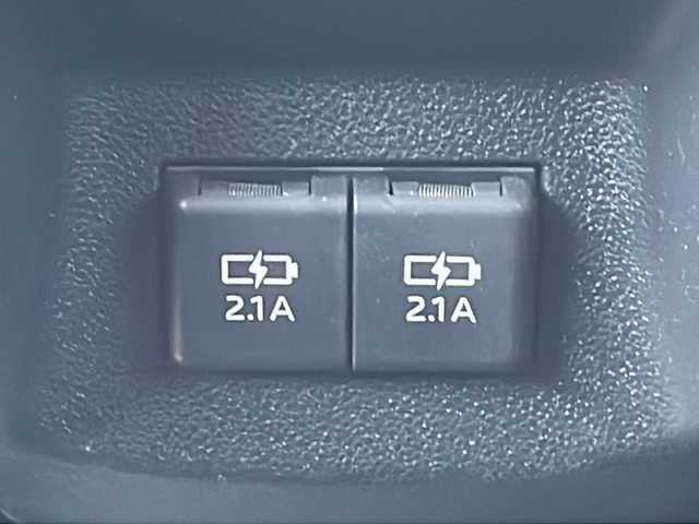 トヨタ ライズ G 福岡県 2023(令5)年 1.7万km シャイニングホワイトパール ワンオーナー/純正ナビ（Bluetooth・フルセグTV）/社外カメラ（バック）/USB入力端子/コーナーセンサー（前後）/エアバッグ（運転席・助手席・サイド）/MTモード付AT/純正フロアマット/布系シート/純正アルミホイール/アイドリングストップ/ABS/横滑り防止装置/衝突軽減システム/盗難防止装置/LEDオートライト/プッシュスタート/パワーウィンドウ/スペアキー/スマートキー/保証書/取扱説明書