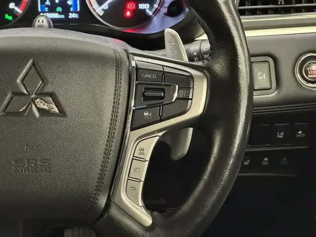 三菱 デリカＤ：５ P 三重県 2023(令5)年 1.9万km アメジストブラック 2.2L ディーゼルターボ/パートタイム4WD/MTモード付インパネ8AT/イクリプス 10インチフローティングナビ AVN-HS01F/（FM/AM/TV/CD/DVD/Bluetooth/SD/AUX/HDMI/AppleCarPlay）/マルチアラウンドモニター/両側オートスライドドア/ETC/e-Assist/・衝突被害軽減ブレーキシステム［FCM］/・車線逸脱警報システム［LDW］/・レーダークルーズコントロールシステム［ACC］/・オートマチックハイビーム［AHB］/・誤発進抑制機能（前進時）/・後側方車両検知警報システム（レーンチェンジアシスト機能付）［BSW/LCA］/・後退時交差車両検知警報システム［RCTA］/装備/・ハーフレザーシート/・シートヒーター（D/N）/・パワーシート（D6way）/・エレクトリックテールゲート（電動バックドア）/・左右独立オートエアコン/・AC100V電源コンセント（100W）/・オートライト/・LED ヘッドランプ＋フロントフォグランプ/・パドルシフト/・オートワイパー/・自動防眩ルームミラー/・純正18inAW/・プッシュスタート/・保/取/・スマートキーx2