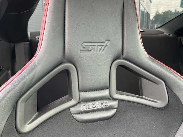 スバル ＢＲＺ tS 石川県 2015(平27)年 5.4万km クリスタルホワイトP STIフルエアロ/・STIレカロシート/・STIハンドル/・ハーフレザーシート/BBS製アルミホイール/社外メモリーナビゲーション/【CD・DVD・Bluetooth・フルセグTV・SD】/型番：KXM-H700/クルーズコントロール/バックカメラ/ETC/プッシュスタート/・スマートキー×２/HIDヘッドライト/・オートライト/横滑り防止/電動格納ミラー/純正フロアマット/保証書