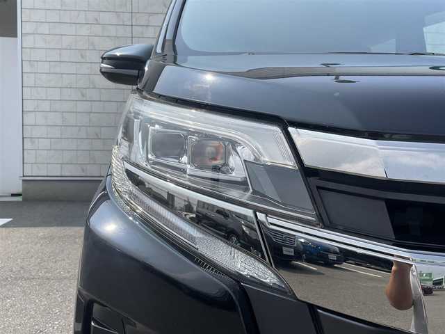 トヨタ ノア Si ダブルバイビーⅡ 福岡県 2020(令2)年 3.8万km ブラック 純正9型SDナビ(フルセグTV/CD/DVD/BT)バックモニタトヨタセーフティーセンスコーナーセンサークルコンドラレコETC両側電動USBポート純正LEDヘットライト純正フロアマット純正１６インチアルミホイールスマートキープッシュスタート