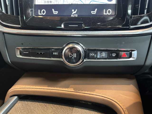 ボルボ Ｖ９０ クロスカントリー D4 AWD プロ 宮城県 2020(令2)年 5.3万km グレー 純正HDDナビ/全周囲カメラ/AppleCarPlay/AndroidAuto/茶革シート/シートヒーター/エアシート/パワーシート/アイドリングストップ/ACC/LKA/BLIS/コーナーセンサー/衝突軽減システム/電動パーキング/オートホールド/Bowers&Wilkinsサウンドシステム/パワーバックドア/サンルーフ/LEDヘッドライト/フロントフォグ/前後ドラレコ/スペアキー×１