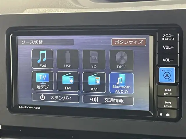 ダイハツ タント カスタム RS 愛知県 2023(令5)年 1.8万km シャイニングホワイトパール 純正ナビ　フルセグＴＶ　Ｂｌｕｅｔｏｏｔｈ　ＤＶＤ再生　バックカメラ　スマートアシスト３　衝突軽減　誤発進抑制　オートハイビーム　両側電動スライドドア　黒ハーフレザー　純正ドラレコ　ＥＴＣ２．０　禁煙