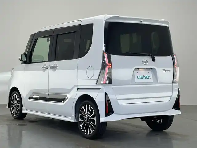 ダイハツ タント カスタム RS 愛知県 2023(令5)年 1.8万km シャイニングホワイトパール 純正ナビ　フルセグＴＶ　Ｂｌｕｅｔｏｏｔｈ　ＤＶＤ再生　バックカメラ　スマートアシスト３　衝突軽減　誤発進抑制　オートハイビーム　両側電動スライドドア　黒ハーフレザー　純正ドラレコ　ＥＴＣ２．０　禁煙