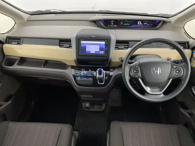 ホンダ フリード ハイブリット G 新潟県 2017(平29)年 4.9万km ホワイトオーキッドパール 純正ナビ/　　ワンセグ/CDE/BT/SD/片側パワースライドドア/クルーズコントロール/LEDオートライト/ステアリングスイッチ/コーナーセンサー/アイドリングストップ/オートエアコン/スマートキー/ビルトインETC