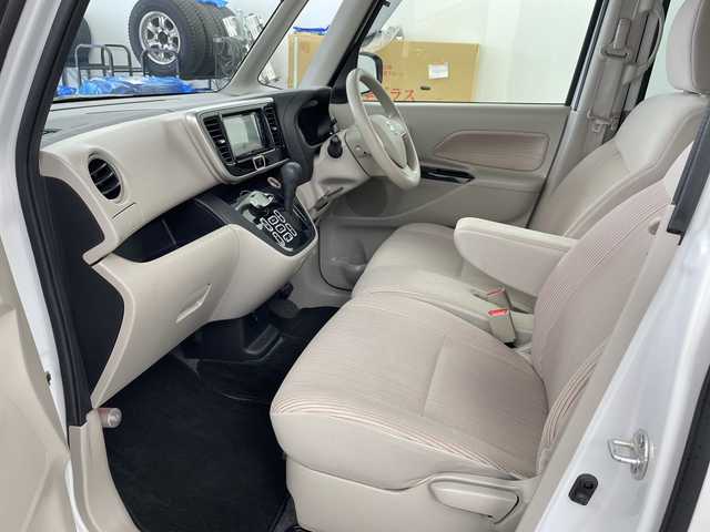 日産 デイズ ルークス X 石川県 2014(平26)年 8.4万km ホワイトパール ・４WD/・社外メモリナビ（MDV-S709W）/・CD/DVD/SD/BT/フルセグ/・全周囲カメラ/・アイドリングストップ/・片側パワースライドドア/・スマートキー/・純正フロアマット/・ドアバイザー/・盗難防止装置