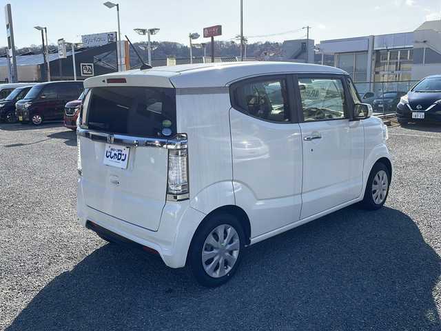 ホンダ Ｎ ＢＯＸ スラッシュ G Aパッケージ 神奈川県 2015(平27)年 7.9万km プレミアムホワイトパールⅡ (株)IDOMが運営する【じしゃロン秦野店】の自社ローン専用車両になります。こちらは現金またはオートローンご利用時の価格です。自社ローンご希望の方は別途その旨お申付け下さい//メモリナビ//フルセグテレビ//バックカメラ//ETC//純正アルミホイール//DVD再生機能//Bluetooth接続