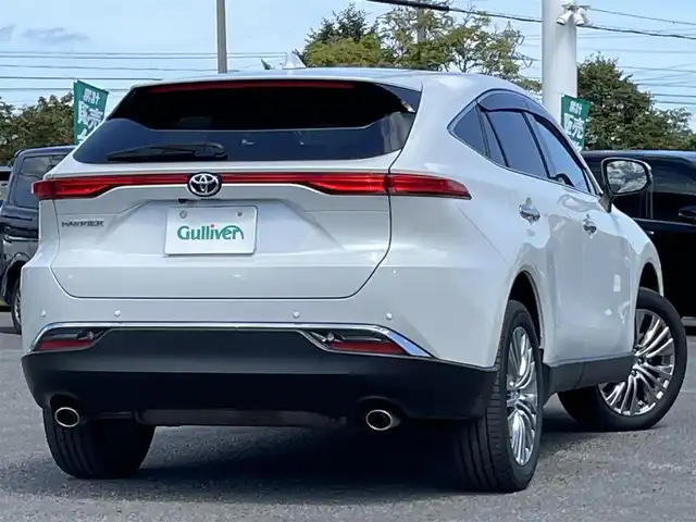 トヨタ ハリアー Z 道央・札幌 2023(令5)年 3.9万km プラチナホワイトパールマイカ ４WD/ワンオーナー/寒冷地仕様/JBLプレミアムサウンドシステム/純正メーカーナビ/AM/FM/BT/フルセグ/トヨタセーフティセンス/プリクラッシュセーフティ/横滑り防止装置/レーダークルーズコントロール/レーンキープアシスト/クリアランスソナー/ブラインドスポットモニター/リアクロストラフィックアラート/パーキングサポートブレーキ/ロードサインアシスト/パノラミックビューモニター/ビルトインETC2.0/ドライブレコーダー付デジタルインナーミラー/DRIVEMODE切替/ワイパーデアイサー/パワーバックドア/前席パワーシート/ハーフレザーシート/革巻きステアリング/ステアリングリモコン/AC100V/電動パーキング/ブレーキホールド/置くだけ充電/MTモード付AT/プッシュスタート/スマートキー/LEDヘッドライト/オートライト/オートハイビーム/フォグランプ/電動格納ミラー/ヒーテッドドアミラー/ウィンカーミラー/純正フロアマット/ドアバイザー/スペアキー