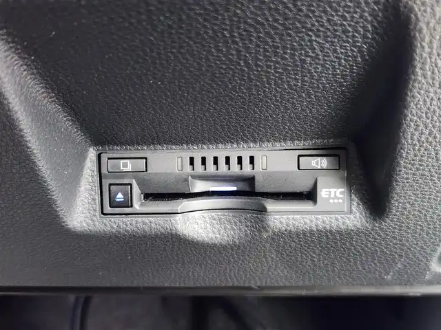 トヨタ ヤリスクロス ハイブリッド Z 愛知県 2022(令4)年 1.2万km ホワイトパールクリスタルシャイン ディスプレイオーディオ　/全方位カメラ　/追従クルコン　/シートヒーター　/パワーシート　/ハーフレザー　/前後ドラレコ　/BSM　/ＥＴＣ　/アルミホイール　/LEDライト　/オートハイビーム　/保証書　/取説　/記録簿