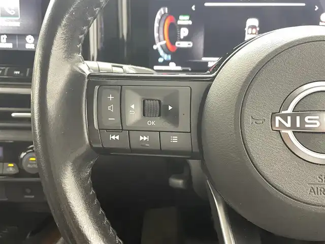 日産 オーラ G 熊本県 2023(令5)年 4万km ピュアホワイトパール / スーパーブラック 2トーン ワンオーナー　/BOSEサウンド/純正ナビ（ＡｐｐｌＣａｒＰｌａｙ・フルセグ・ＢＴ）/全周囲カメラ　/純正前方ドライブレコーダー（DH１５S）　/ビルトインＥＴＣ２．０/プロパイロット/ブラインドスポットモニター/インテリジェントエマージェンシーブレーキ/車線逸脱防止支援システム/後側方衝突防止支援アシスト/標識認識機能/前後クリアランスソナー　/レーダークルーズコントロール　/置くだけ充電/デジタルインナーミラー/ハーフレザーシート/純正フロアマット/純正17インチAW/オートライト/LEDヘッドライト/フォグランプ/スマートキー/プッシュスタート