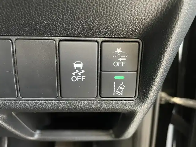 ホンダ ステップワゴン スパーダ クールスピリット 千葉県 2015(平27)年 12.2万km プレミアムスパークルブラックパール Honda SENSING/・衝突軽減ブレーキ〈CMBS〉/・ACC〈アダプティブ・クルーズ・コントロール〉/・LKAS〈車線維持支援システム〉/・路外逸脱抑制機能/・誤発進抑制機能/・先行車発進お知らせ機能/・標識認識機能/純正メーカー9インチナビ(VXM-155VFNi)/・ラジオ/CD・DVD/BT/フルセグテレビ/バックカメラ/ETC/ドライブレコーダー前後/ウォークスルー/両側パワースライドドア/純正フロアマット/ハーフレザーシート/シートヒーター(D/N席)/UV・IRカット機能付フロントウィンドウガラス/プッシュスタート/スマートキー/純正17インチアルミホイール/保証書/取説/スペアキー