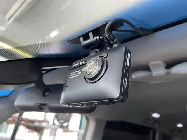 ホンダ ステップワゴン スパーダ クールスピリット 千葉県 2015(平27)年 12.2万km プレミアムスパークルブラックパール Honda SENSING/・衝突軽減ブレーキ〈CMBS〉/・ACC〈アダプティブ・クルーズ・コントロール〉/・LKAS〈車線維持支援システム〉/・路外逸脱抑制機能/・誤発進抑制機能/・先行車発進お知らせ機能/・標識認識機能/純正メーカー9インチナビ(VXM-155VFNi)/・ラジオ/CD・DVD/BT/フルセグテレビ/バックカメラ/ETC/ドライブレコーダー前後/ウォークスルー/両側パワースライドドア/純正フロアマット/ハーフレザーシート/シートヒーター(D/N席)/UV・IRカット機能付フロントウィンドウガラス/プッシュスタート/スマートキー/純正17インチアルミホイール/保証書/取説/スペアキー