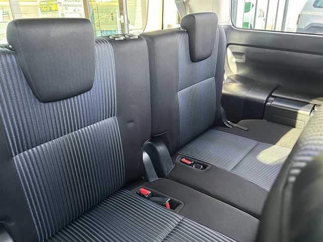 トヨタ ヴォクシー ZS 煌 愛媛県 2015(平27)年 7.7万km ブラック 登録時走行距離：76158km/メーカーオプション純正9inナビ/AM/FM/フルセグTV/Bluetooth/アルパインフリップダウンモニター/両側パワスラ/ビルトインETC/バックカメラ/追従クルコン/衝突軽減システム/横滑り防止装置/盗難防止装置/LEDヘッドライト/エンジンスタートボタン/スマートキー/スペアキー/社外アルミホイール/純正フロアマット