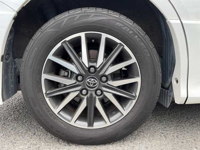 トヨタ ノア Si ダブルバイビー 神奈川県 2016(平28)年 6.8万km ホワイトパールクリスタルシャイン ワンオーナー/プッシュスタート/SDナビ/Bluetooth接続/ビルトインETC2.0/バックカメラ/クルーズコントロール/両側パワースライドドア/サイドガーニッシュ/フリップダウンモニター（リモコンあり）/前方ドライブレコーダー/プリクラッシュ/車線逸脱防止装置/横滑り防止装置/エコモード/ステアリングリモコン/アクセサリーライト/ラバーマット/オートライト/オートハイビーム/ニーエアバッグ