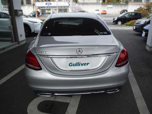 メルセデス・ベンツ Ｃ２００ アバンギャルド 東京都 2015(平27)年 3.9万km シルバー 保証書・取説あり/純正HDDナビ・TV/　DVD・BLUETOOTH/　バックカメラ・ビルトイン2.0ETC/　ドライブレコーダー/レーダーセーフティパッケージ/　レーダークルーズ/　ブラインドスポット/　レーンキープアシスト/　パーキングセンサー/ハーフレザーシート/　前席パワーシート/　シートヒーター/LEDヘッドライト/キーレス ゴー/　スマートキー×2個