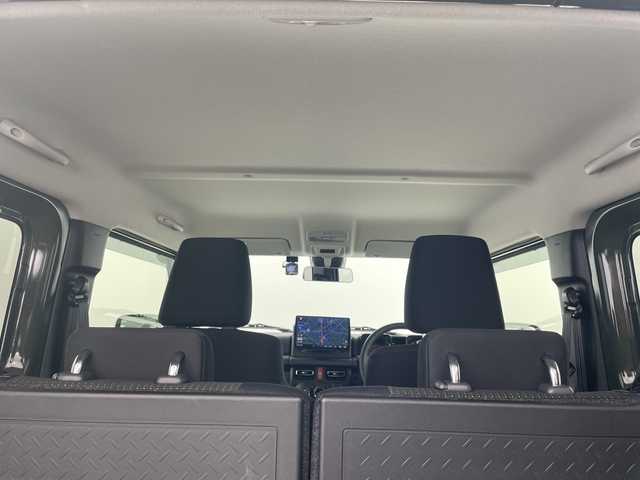 スズキ ジムニー XC 群馬県 2025(令7)年 0.2万km ジャングルグリーン ４ＷＤターボ　１０型ナビ　Ｂｌｕｅｔｏｏｔｈ／フルセグＴＶ　バックカメラ　ドラレコ　衝突被害軽減システム　シートヒーター　クルーズコントロール　ダウンヒルアシスト　ステアリングスイッチ　禁煙車