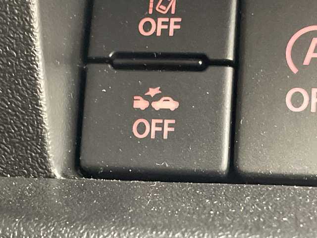 スズキ ジムニー XC 群馬県 2025(令7)年 0.2万km ジャングルグリーン ４ＷＤターボ　１０型ナビ　Ｂｌｕｅｔｏｏｔｈ／フルセグＴＶ　バックカメラ　ドラレコ　衝突被害軽減システム　シートヒーター　クルーズコントロール　ダウンヒルアシスト　ステアリングスイッチ　禁煙車