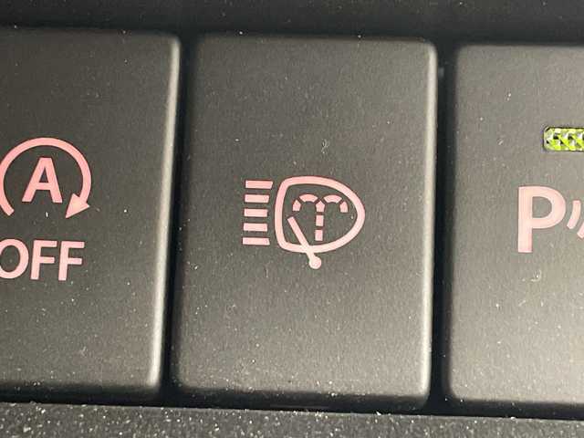 スズキ ジムニー XC 群馬県 2025(令7)年 0.2万km ジャングルグリーン ４ＷＤターボ　１０型ナビ　Ｂｌｕｅｔｏｏｔｈ／フルセグＴＶ　バックカメラ　ドラレコ　衝突被害軽減システム　シートヒーター　クルーズコントロール　ダウンヒルアシスト　ステアリングスイッチ　禁煙車