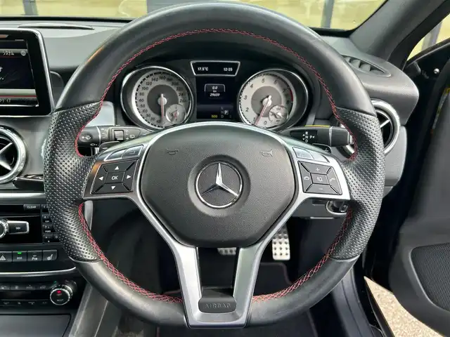 メルセデス・ベンツ ＧＬＡ１８０ スポーツ 石川県 2014(平26)年 3万km 黒