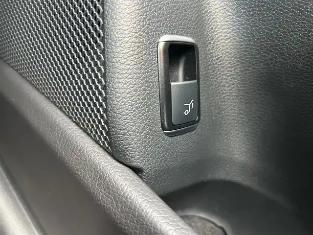 メルセデス・ベンツ ＧＬＡ１８０ スポーツ 石川県 2014(平26)年 3万km 黒