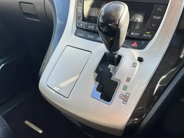 トヨタ ヴェルファイア 2．4Z ゴールデンアイズⅡ 富山県 2014(平26)年 8.7万km ホワイトパールクリスタルシャイン 純正ナビ/Bluetooth/CD/DVD/ツインムーンルーフ/両側パワースライドドア/パワーバックドア/バックカメラ/クルーズコントロール/HIDヘッドライト/コーナーセンサー/ドライブレコーダー/スマートキー/ETC/純正フロアマット/ハーフレザーシート