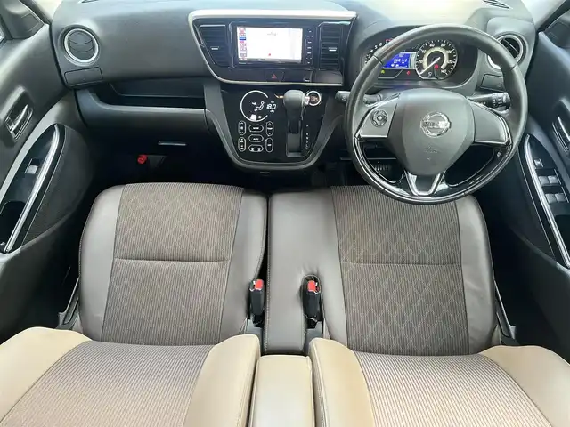 日産 デイズ ルークス HWS X Vセレクション 滋賀県 2018(平30)年 6.9万km スパークリングレッドM 純正7インチナビ/【Bluetooth/CD/DVD/フルセグTV】/両側パワースライドドア/全方位カメラ/クリアランスソナー/レーンキープアシスト/衝突軽減ブレーキ/ETC/プッシュスタート/スマートキー