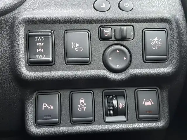 日産 ノート e－パワー X FOUR 道央・札幌 2020(令2)年 8.4万km ブリリアントホワイトパール ・４WD/・衝突軽減ブレーキ/・社外ナビ/　CD＆BT＆USB＆AUX/・バックカメラ/・レーンキープアシスト/・コーナーセンサー/・オートエアコン/・オートライト/・電動格納ミラー/・鉄ホイール＆冬タイヤ積込/・前方ドライブレコーダー/・プッシュスタート/・スマートキー/・社外フロアマット/・ドアバイザー/・ウィンカーミラー