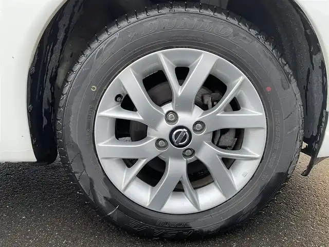 日産 ノート e－パワー X FOUR 道央・札幌 2020(令2)年 8.4万km ブリリアントホワイトパール ・４WD/・衝突軽減ブレーキ/・社外ナビ/　CD＆BT＆USB＆AUX/・バックカメラ/・レーンキープアシスト/・コーナーセンサー/・オートエアコン/・オートライト/・電動格納ミラー/・鉄ホイール＆冬タイヤ積込/・前方ドライブレコーダー/・プッシュスタート/・スマートキー/・社外フロアマット/・ドアバイザー/・ウィンカーミラー