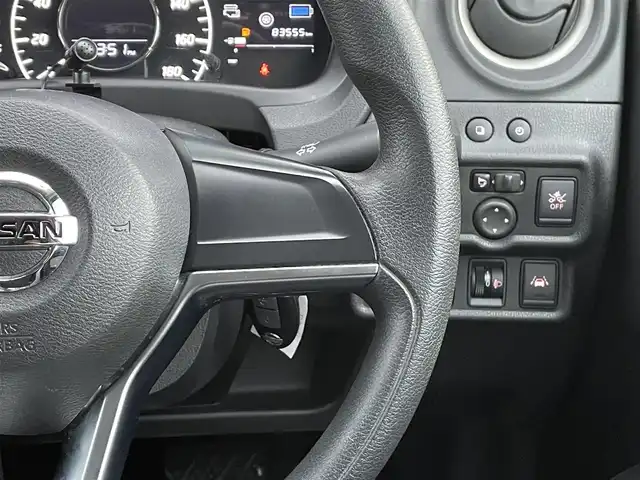 日産 ノート e－パワー X FOUR 道央・札幌 2020(令2)年 8.4万km ブリリアントホワイトパール ・４WD/・衝突軽減ブレーキ/・社外ナビ/　CD＆BT＆USB＆AUX/・バックカメラ/・レーンキープアシスト/・コーナーセンサー/・オートエアコン/・オートライト/・電動格納ミラー/・鉄ホイール＆冬タイヤ積込/・前方ドライブレコーダー/・プッシュスタート/・スマートキー/・社外フロアマット/・ドアバイザー/・ウィンカーミラー