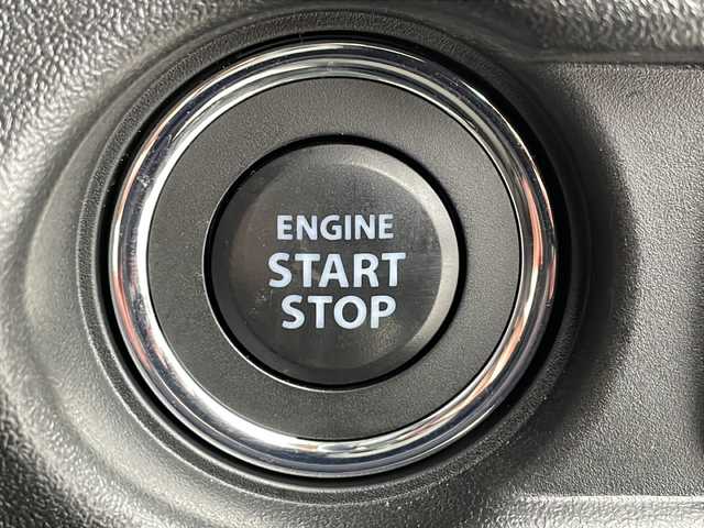 スズキ ジムニー シエラ JC 道北・旭川 2023(令5)年 4.2万km ミディアムグレー /4WD//禁煙車//ワンオーナー//純正メモリナビ//CD/DVD/SD/USB/BT/フルセグ//社外１６インチアルミホイール//ホワイトレタータイヤ//バックカメラ//スズキセーフティサポート//衝突軽減ブレーキ//レーンキープ//クルーズコントロール//アイドリングストップ//シートヒーター//ミラーヒーター//オートハイビーム//オートライト//LEDヘッドライト//フォグライト//ヘッドライトウォッシャー//ビルトインETC//前後ドライブレコーダー//オプショングリル//純正フロアマット//ドアバイザー//スマートキー//プッシュスタート