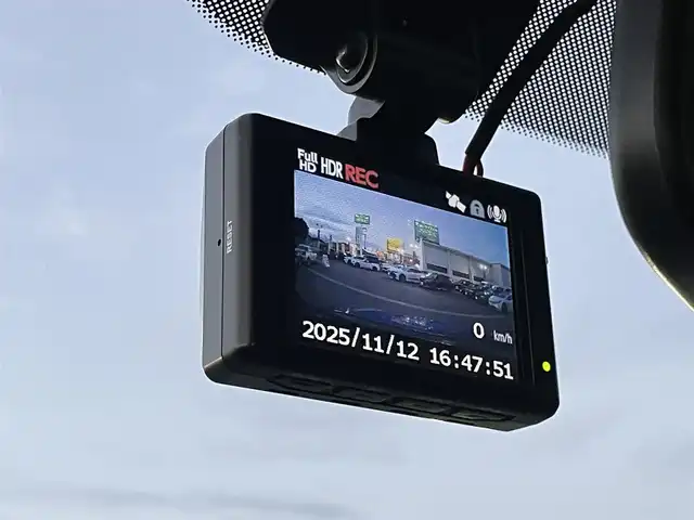 スバル レガシィ ツーリングワゴン tuned by STI 群馬県 2007(平19)年 7.3万km WRブルー ７型ＳＤナビ　/フルセグ　/ＢＲＥＭＢＯ黒キャリパー　/ＳＴＩマフラー　/ＳＴＩ純正１６ＡＷ　/ＳＴＩハーフレザーシート　/バックカメラ　/ドラレコ　/パドルシフト　/前席パワーシート　/純正フロアマット　/スマートキー/Bluetooth/本革ステアリング/RAYSホイールナット/フォグランプ/シートセットポジションメモリー/ETC/ベンチシート/パワーステアリング