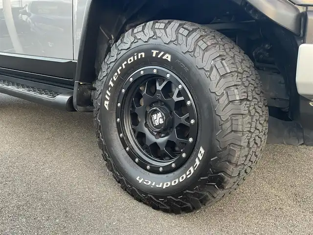 トヨタ ＦＪクルーザー カラーパッケージ 長崎県 2016(平28)年 6.2万km セメントグレーM/ホワイト クルーズコントロール/ルーフキャリア/社外メモリナビ/(フルセグ・DVD・CD・SD・BT)/バックカメラ/ETC/コーナーセンサー/横滑り防止/ライトレベライザー/整備記録簿/（H27/28/29/30/R2/R3/R5/R7有）/社外16インチアルミ