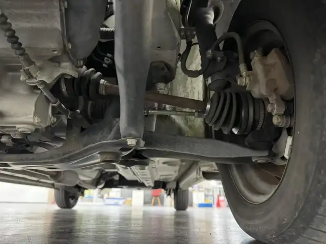 マツダ キャロル GⅡ 三重県 2007(平19)年 5.9万km シルキーシルバーメタリック ガソリン/FF/5F/CDチューナー/安全/・ABS/・運転席・助手席エアバッグ/・プリテンショナー付3点シートベルト/装備/・マニュアルエアコン/・電動格納ドアミラー/・キーレスエントリー/・リモコンキーx1/・パワーステアリング/・全ドアパワーウインドウ/・純正ホイールキャップ＋13インチスチールホイール/・純正フロアマット/・ドアバイザー/など