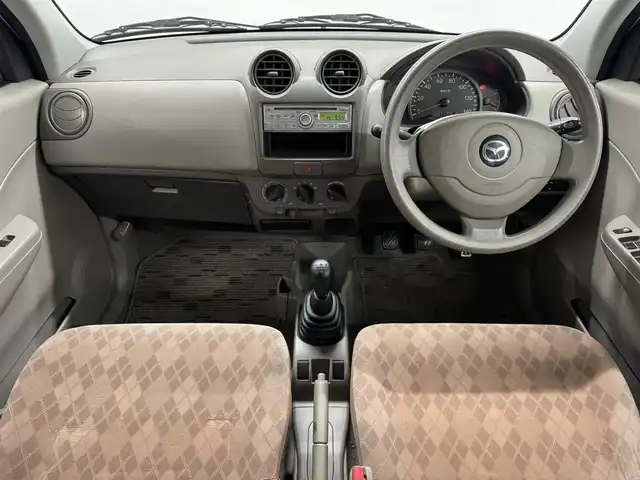 マツダ キャロル GⅡ 三重県 2007(平19)年 5.9万km シルキーシルバーメタリック ガソリン/FF/5F/CDチューナー/安全/・ABS/・運転席・助手席エアバッグ/・プリテンショナー付3点シートベルト/装備/・マニュアルエアコン/・電動格納ドアミラー/・キーレスエントリー/・リモコンキーx1/・パワーステアリング/・全ドアパワーウインドウ/・純正ホイールキャップ＋13インチスチールホイール/・純正フロアマット/・ドアバイザー/など