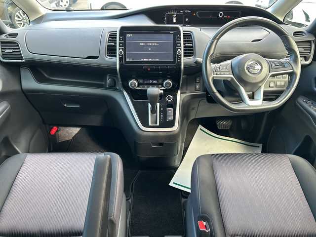 日産 セレナ ハイウェイスター プロパイロットED 大阪府 2017(平29)年 3.9万km ダイヤモンドブラック ９インチナビ　/フルセグ　/Ｂｌｕｅｔｏｏｔｈ　/バックカメラ　/ダウンモニター　/両側パワースライドドア　/プロパイロット　/ＥＴＣ　/フロアーマット　/サイドバイザー　/前後コーナーセンサー