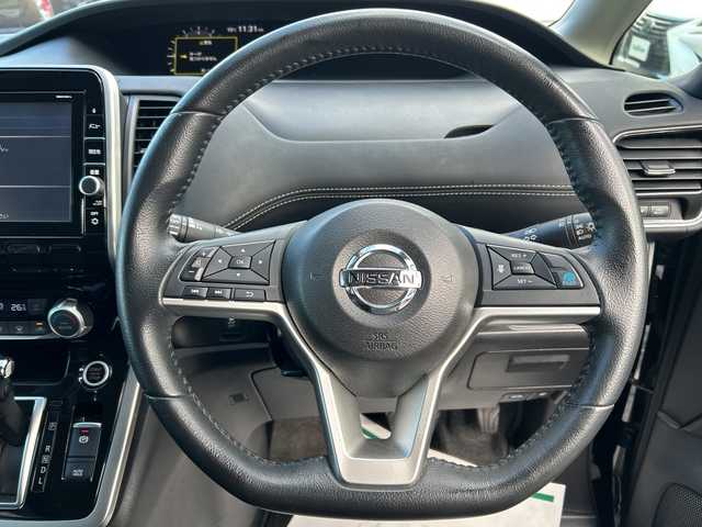 日産 セレナ ハイウェイスター プロパイロットED 大阪府 2017(平29)年 3.9万km ダイヤモンドブラック ９インチナビ　/フルセグ　/Ｂｌｕｅｔｏｏｔｈ　/バックカメラ　/ダウンモニター　/両側パワースライドドア　/プロパイロット　/ＥＴＣ　/フロアーマット　/サイドバイザー　/前後コーナーセンサー