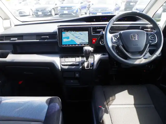 ホンダ ステップワゴン スパーダ ホンダセンシング 千葉県 2019(平31)年 5.1万km モダンスティールM ホンダセンシング/・衝突軽減ブレーキ（CMBS）/・車線維持支援システム（LKAS）/・アダプティブクルーズコントロール（ACC）/・後方誤発進抑制機能/・誤発進抑制機能/両側パワースライドドア/純正SDナビ/地デジTV/【DVD/CD再生機能　Bluetooth接続】/バックカメラ/革巻きステアリング/ステアリングスイッチ/パドルシフト/ETC/LEDヘッドライト/フォグライト/ウインカーミラー/コーナーセンサー/純正16インチアルミホイル/Honda スマートキー