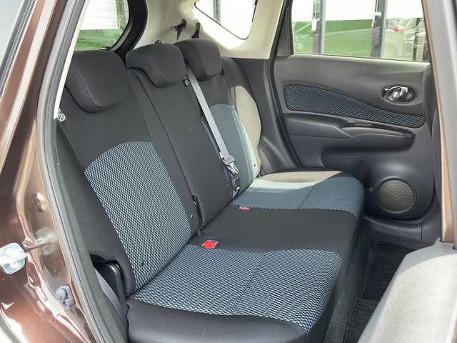 日産 ノート X 岐阜県 2014(平26)年 3.7万km インペリアルアンバーP 純正ナビ/バックカメラ　/ドライブレコーダー　/衝突軽減システム　/横滑り防止装置　/レーンキープアシスト　/アイドリングストップ　/プッシュスタート　/スマートキー　/フロアマット　/ドアバイザー　/電動格納ミラー