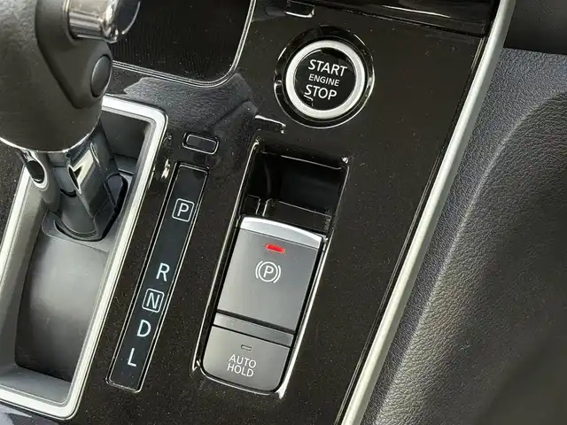 日産 セレナ ハイウェイスター V 福岡県 2020(令2)年 2.5万km ブリリアントホワイトパール 純正10型SDナビ(フルセグTV/CD/DVD/BT)アラウンドビューモニタープロパイロットエマージェンシーブレーキコーナーセンサーBSM両側パワスラドラレコETCUSBポート純正LEDヘッドライト純正16インチアルミホイール純正フロアマットスマートキープッシュスタート