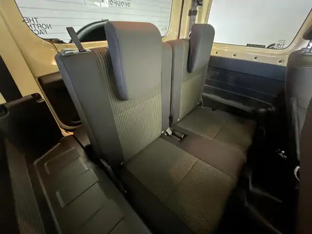 スズキ ジムニー XC 群馬県 2019(令1)年 5.4万km シフォンアイボリーメタリックブラック2トーンルーフ 社外７インチナビ　衝突軽減ブレーキ　バックカメラ　シートヒーター　オートマチックハイビーム　レーンディパーチャーアラート　社外マフラー　ミラー型ドライブレコーダー　ＬＥＤヘッドライト　ＥＴＣ　禁煙車