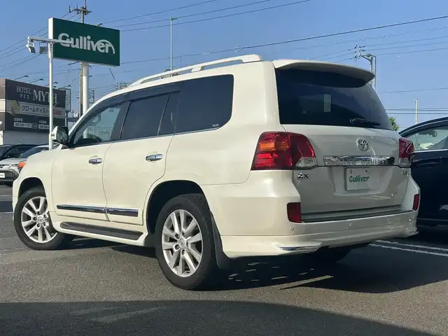 トヨタ ランドクルーザー ZX 徳島県 2014(平26)年 6.4万km ホワイトパールクリスタルシャイン 純正メーカーオプションナビ/　（BT/TV/FM/AM）/モデリスタエアロ/サンルーフ/レーダークルーズコントロール/後席モニター/パワーシート/シートヒーター/エアシート/メモリーシート/ステアリングヒーター/センターデフロック/ダウンヒルアシストコントロール/衝突被害軽減システム/前後コーナーセンサー/ビルトインETC/純正20インチアルミホイール/純正フロアマット