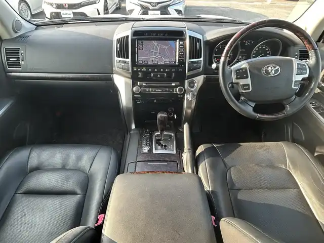トヨタ ランドクルーザー ZX 徳島県 2014(平26)年 6.4万km ホワイトパールクリスタルシャイン 純正メーカーオプションナビ/　（BT/TV/FM/AM）/モデリスタエアロ/サンルーフ/レーダークルーズコントロール/後席モニター/パワーシート/シートヒーター/エアシート/メモリーシート/ステアリングヒーター/センターデフロック/ダウンヒルアシストコントロール/衝突被害軽減システム/前後コーナーセンサー/ビルトインETC/純正20インチアルミホイール/純正フロアマット